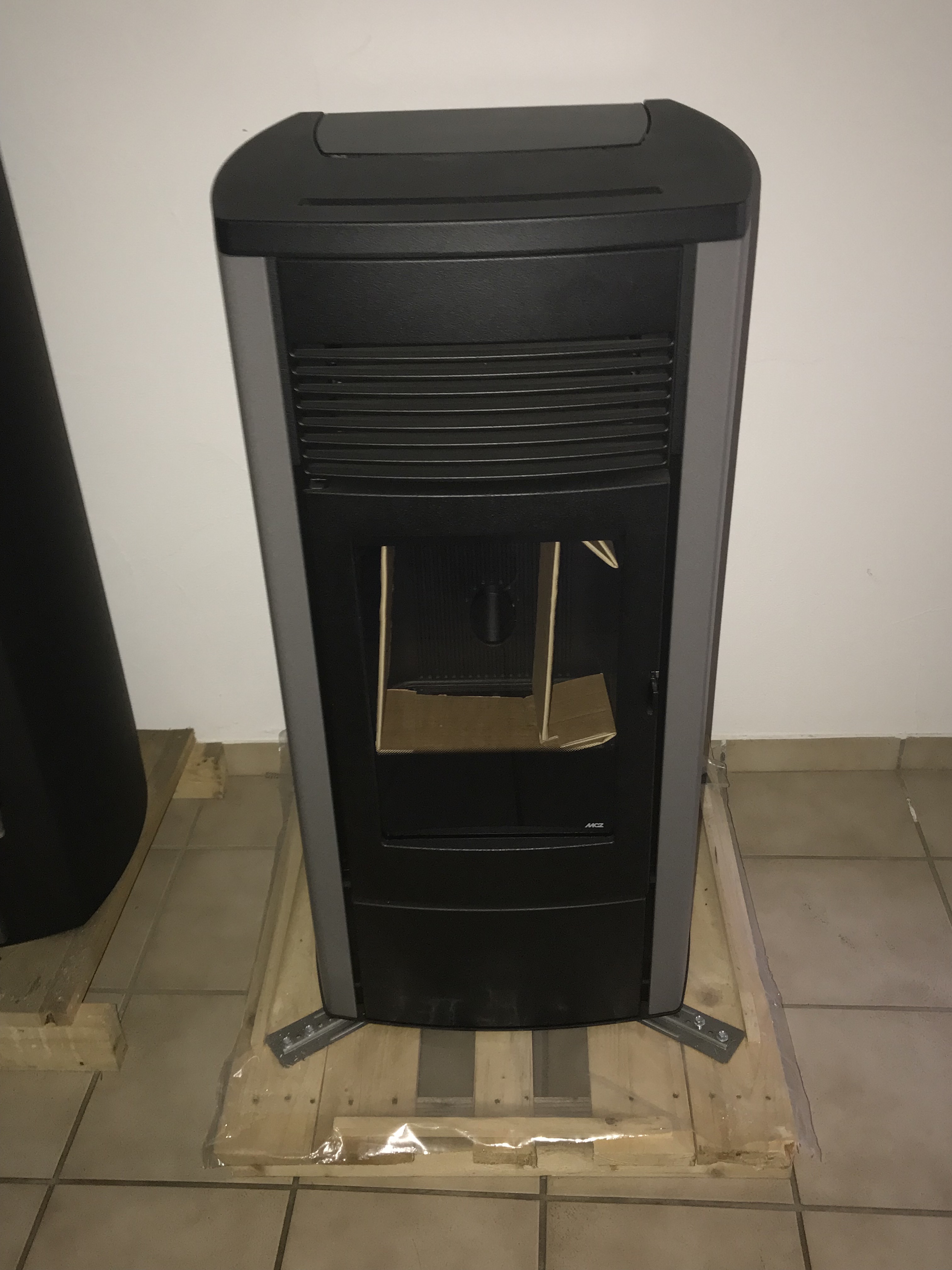 MCZ Pelletofen Ego Air 2.0 Ofen Pellets Kamin schwarz / silber